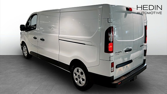 Renault Trafic 2 of 9