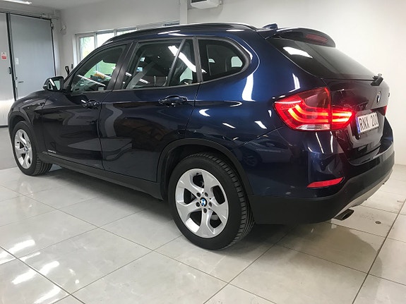 BMW X1 4 of 5
