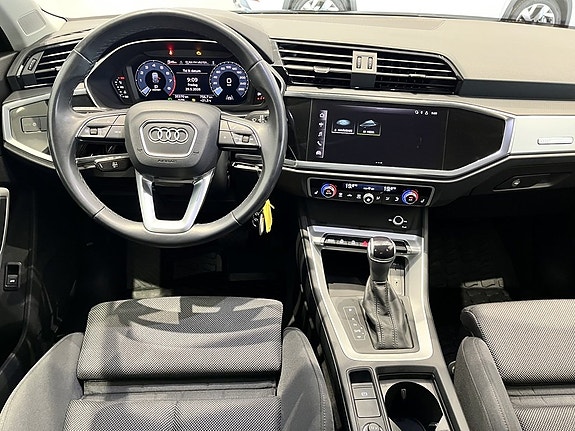 Audi Q3 12 of 12