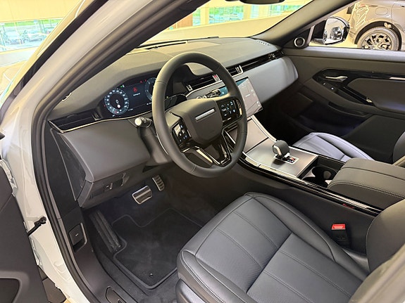 Land Rover Range Rover Evoque 8 of 23