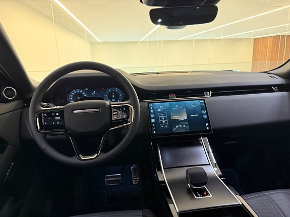 Land Rover Range Rover Evoque 12 of 23