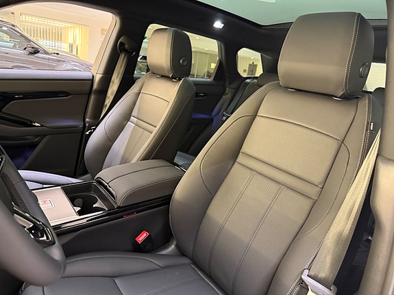 Land Rover Range Rover Evoque 9 of 23