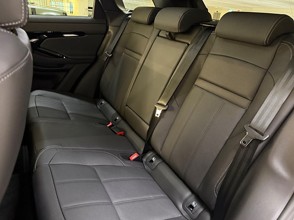Land Rover Range Rover Evoque 18 of 22