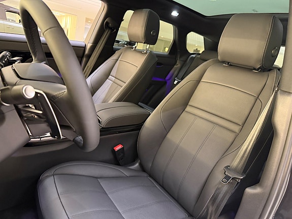 Land Rover Range Rover Evoque 9 of 22