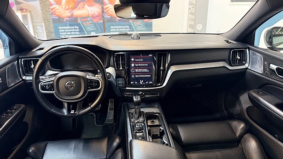Volvo V60 16 of 19