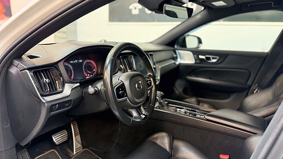 Volvo V60 17 of 19