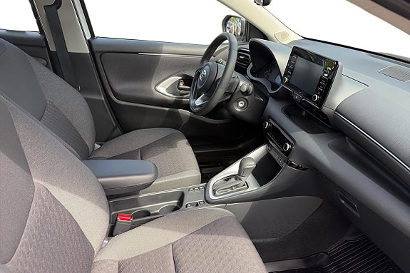 Toyota Yaris 14 of 14