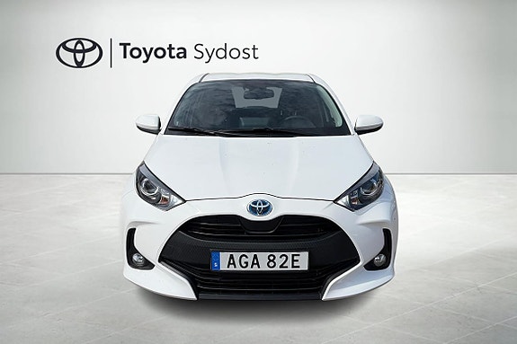 Toyota Yaris 5 of 5