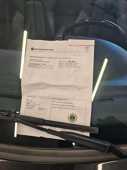Mercedes-Benz SLK230 7 of 7