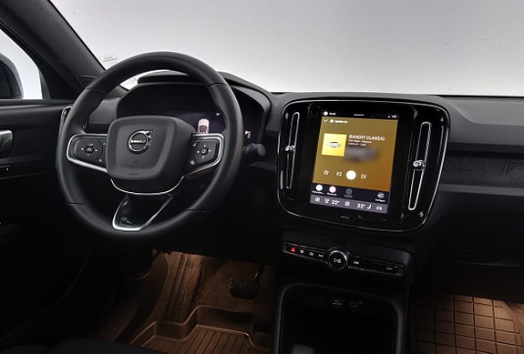 Volvo C40 8 of 30