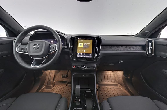 Volvo C40 7 of 30