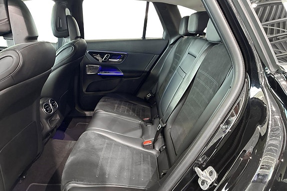 Mercedes-Benz GLC300 e 9 of 15