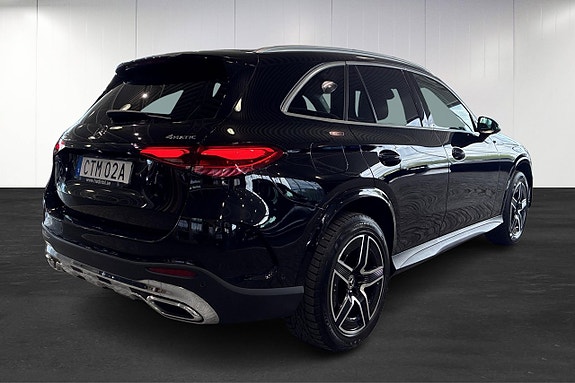 Mercedes-Benz GLC300 e 4 of 5
