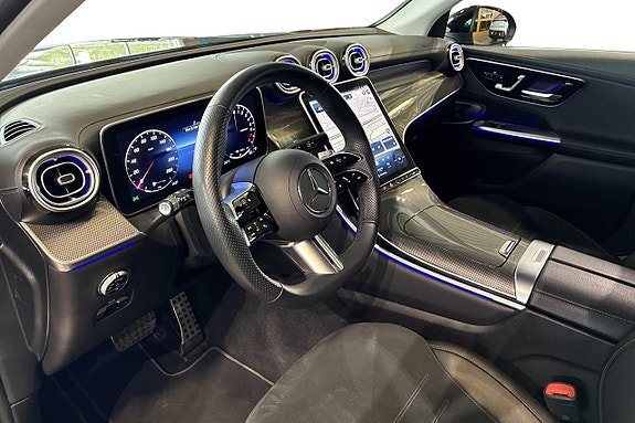 Mercedes-Benz GLC300 e 6 of 15