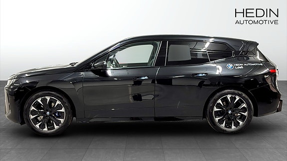 BMW iX 6 of 10