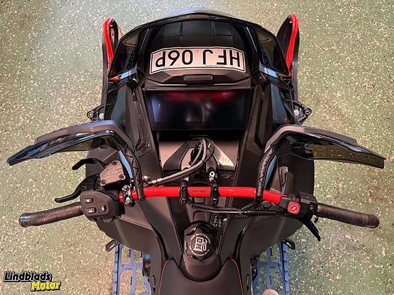 Ski-Doo Backcountry X-RS 146" 850 E-TEC -26 m. 10.25" display / 1090mm 5 of 5