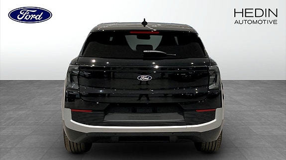 Ford Explorer 7 of 12