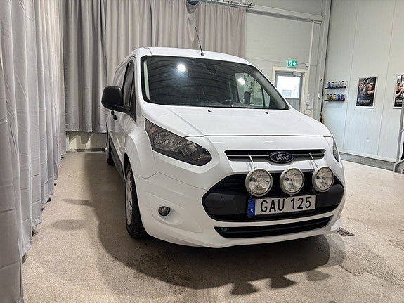 Ford Transit Connect 6 of 27