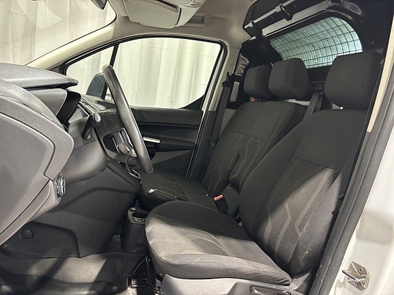 Ford Transit Connect 19 of 27