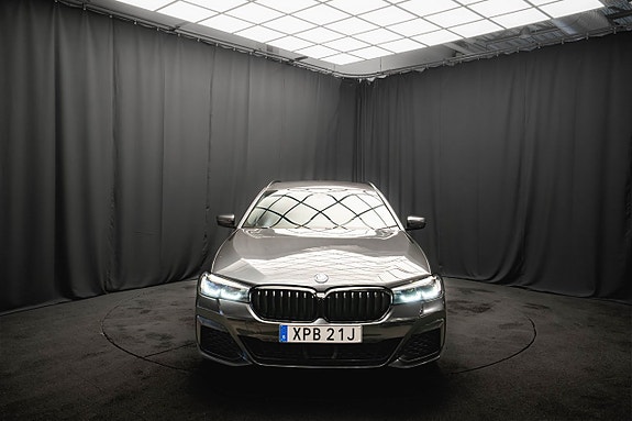 BMW 530e 4 of 27