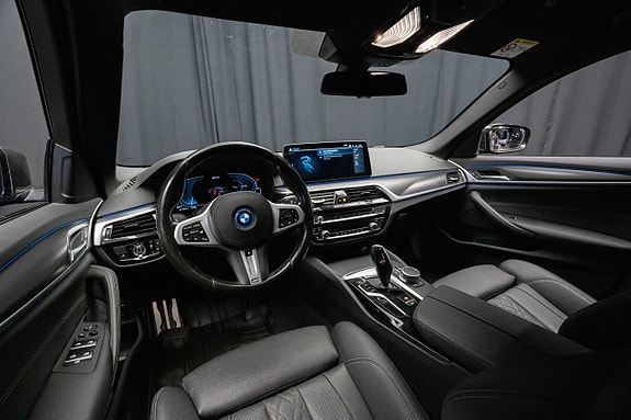 BMW 530e 12 of 27