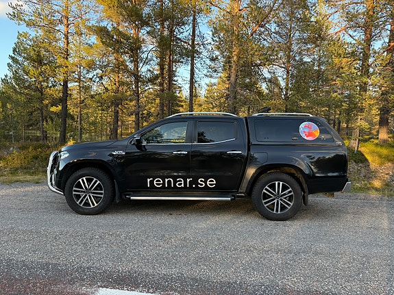 Mercedes-Benz X350 d 3 of 5