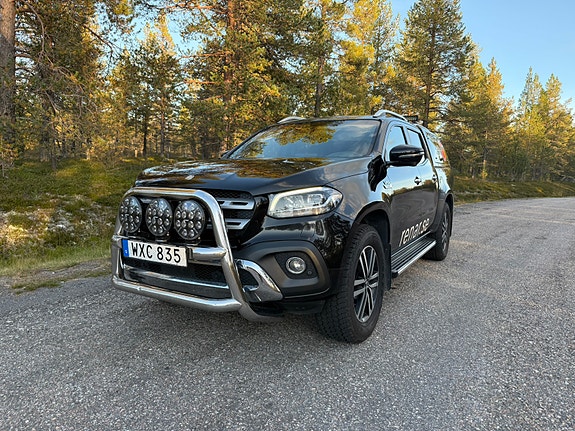 Mercedes-Benz X350 d 2 of 5
