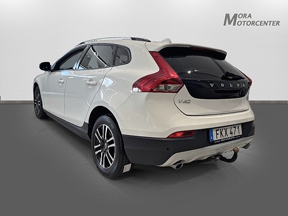 Volvo V40 Cross Country 6 of 14