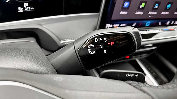 Volkswagen Passat 17 of 19