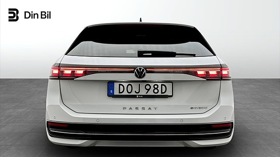 Volkswagen Passat 5 of 5