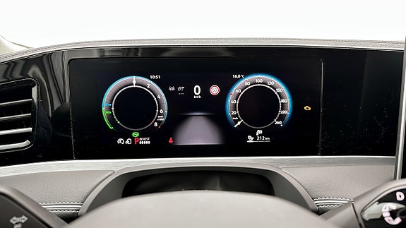 Volkswagen Passat 13 of 19