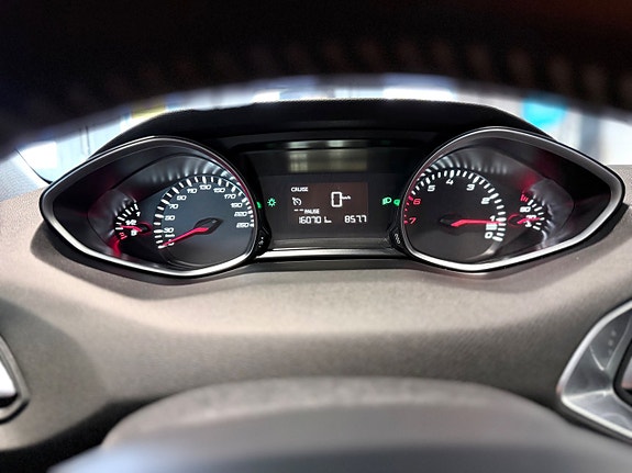 Peugeot 308 SW 16 of 16