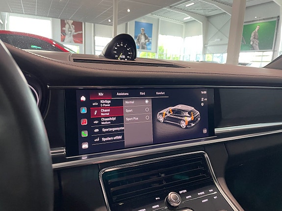 Porsche Panamera 4 10 of 20