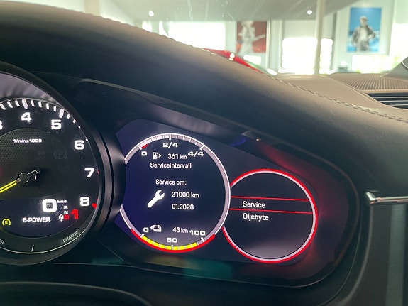 Porsche Panamera 4 8 of 20