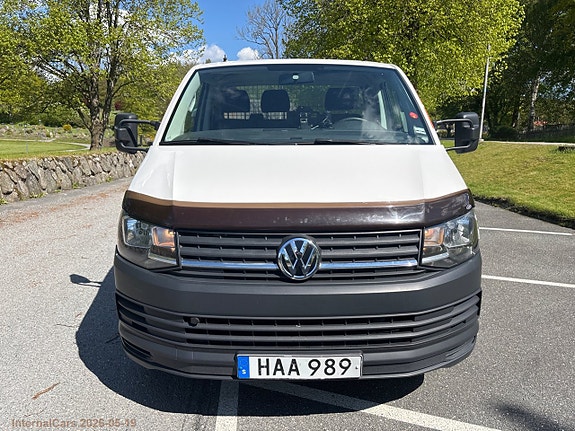 Volkswagen Transporter 2 of 5