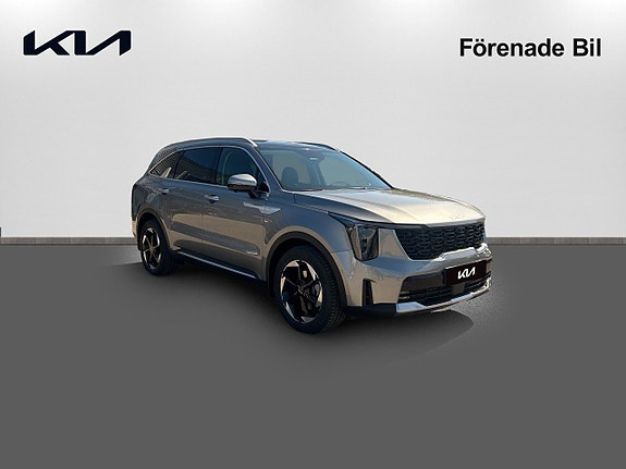 Kia Sorento 3 of 25