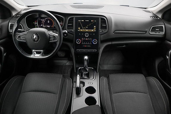 Renault Megane IV 2 of 5