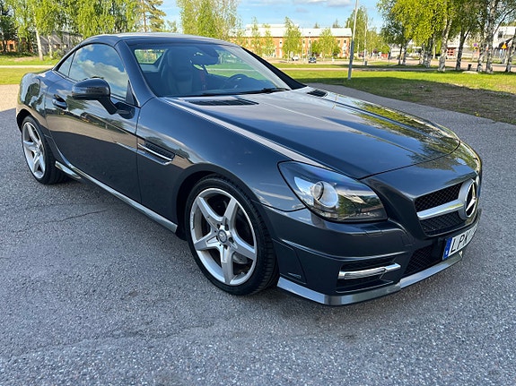 Mercedes-Benz SLK200 25 of 27