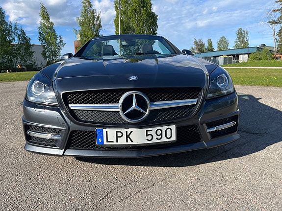 Mercedes-Benz SLK200 8 of 27