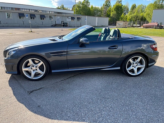 Mercedes-Benz SLK200 2 of 5