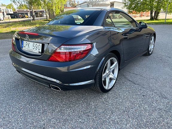Mercedes-Benz SLK200 23 of 27