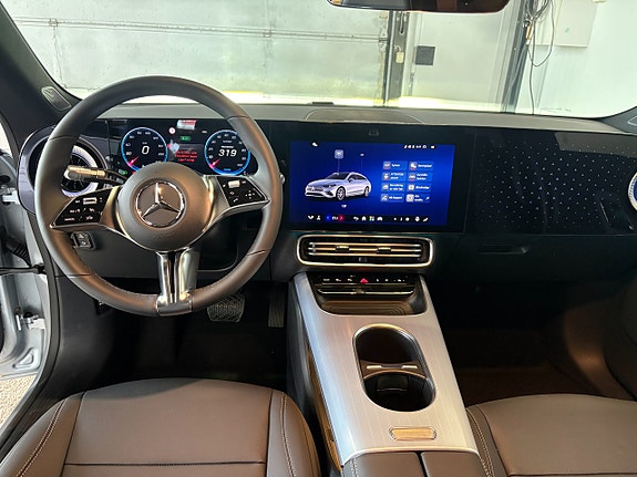 Mercedes-Benz CLA350 11 of 11