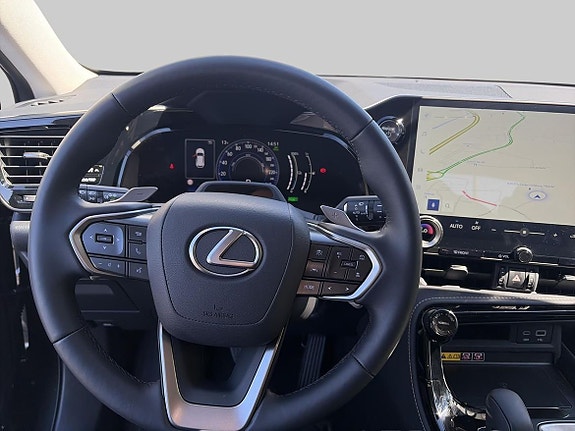 Lexus NX450h+ 10 of 16