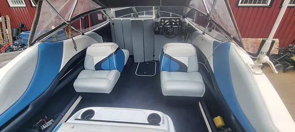 Bayliner capri 5.7 250hp 6 of 6