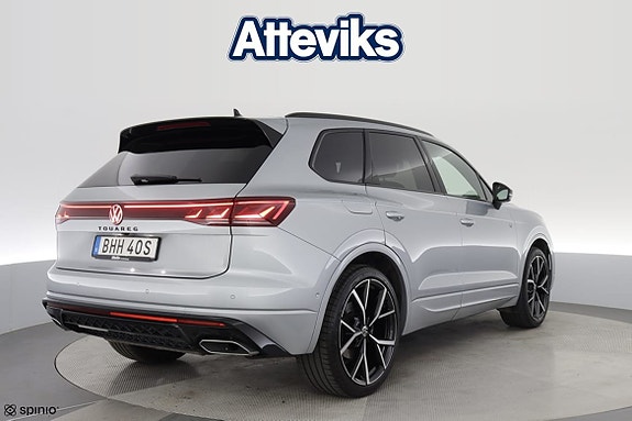 Volkswagen Touareg 3 of 27