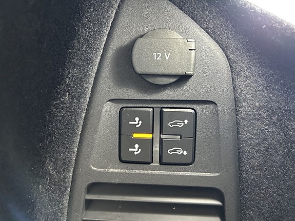 Volkswagen Touareg 14 of 27