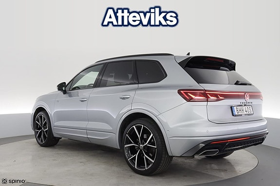 Volkswagen Touareg 4 of 27