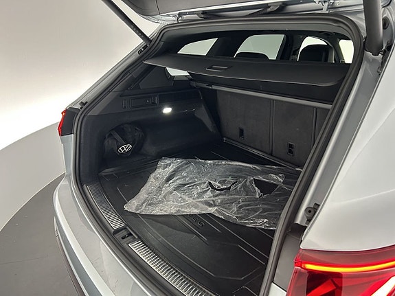 Volkswagen Touareg 13 of 27