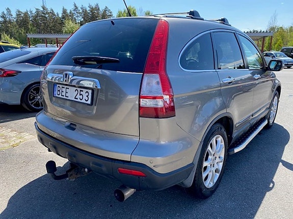 Honda CR-V 3 of 5