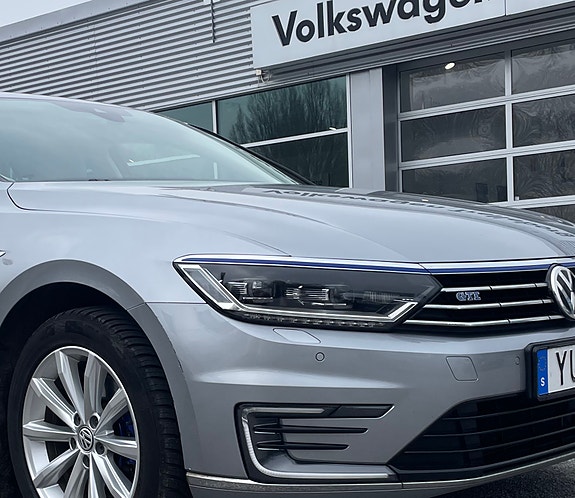 Volkswagen Passat 3 of 5